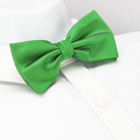 Pre-Tied Plain Green Silk Bow Tie